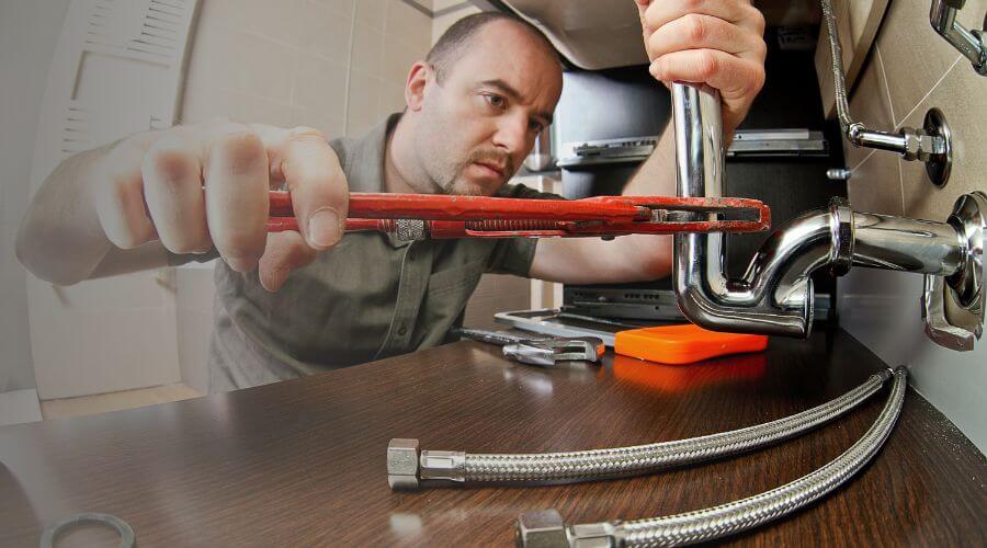 Expert burst pipe repair services in Thompson, MO